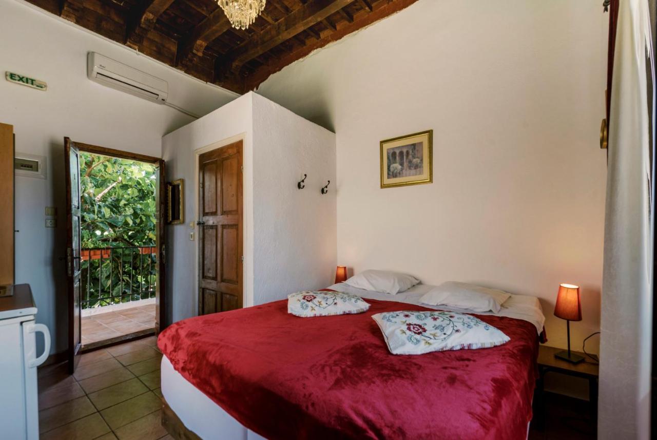 Kristina'S Rooms Rhodes City Exterior foto